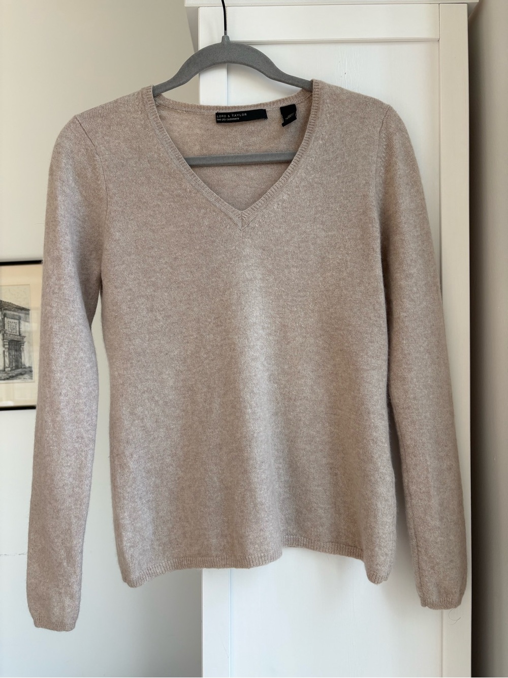 Lord & Taylor Women's V-Neck Cashmere Sweater Beige Minimalist Quiet Luxury M